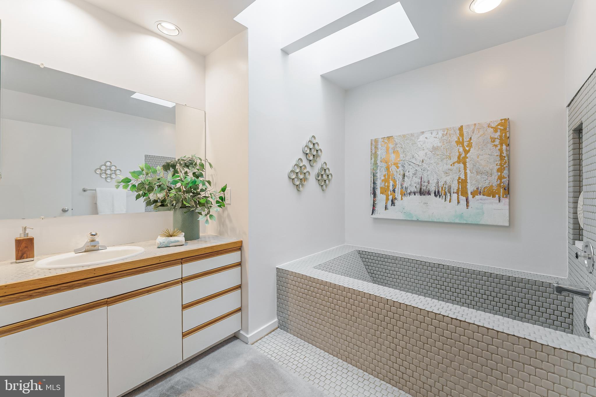 11502 TURNBRIDGE LANE