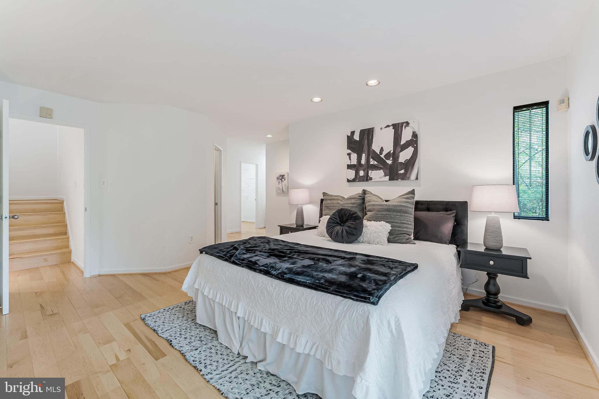 11502 TURNBRIDGE LANE