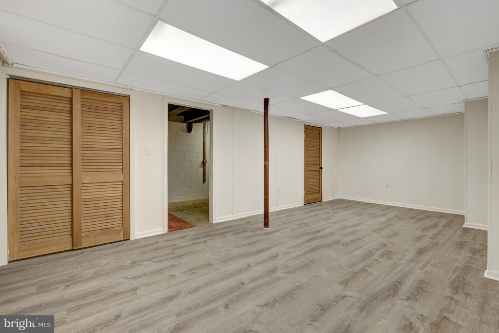 1013 WILHELM DRIVE