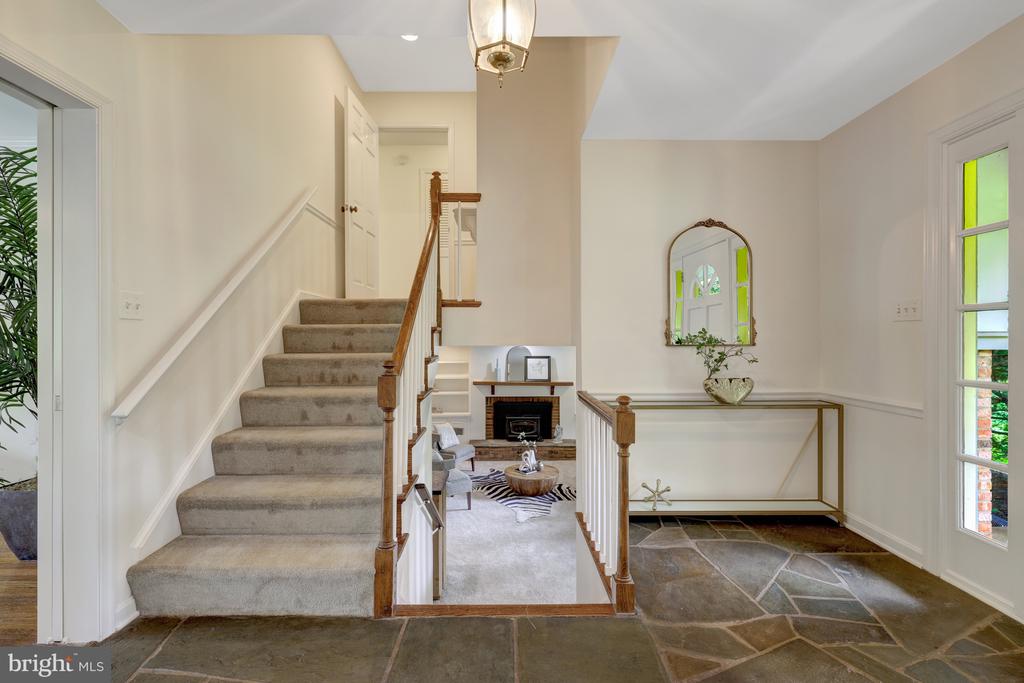 1013 WILHELM DRIVE