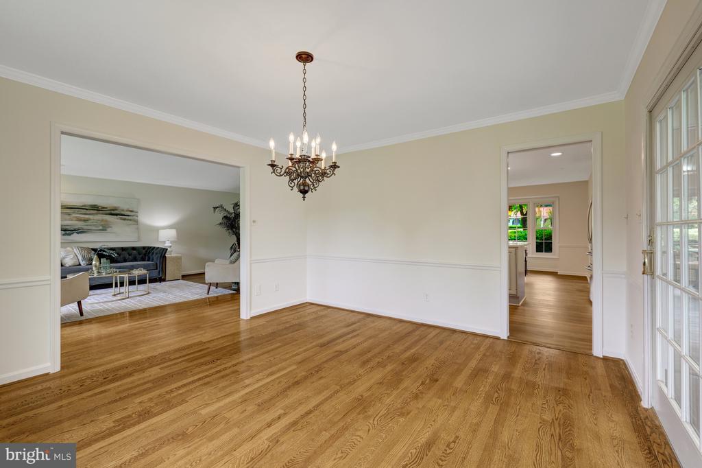 1013 WILHELM DRIVE