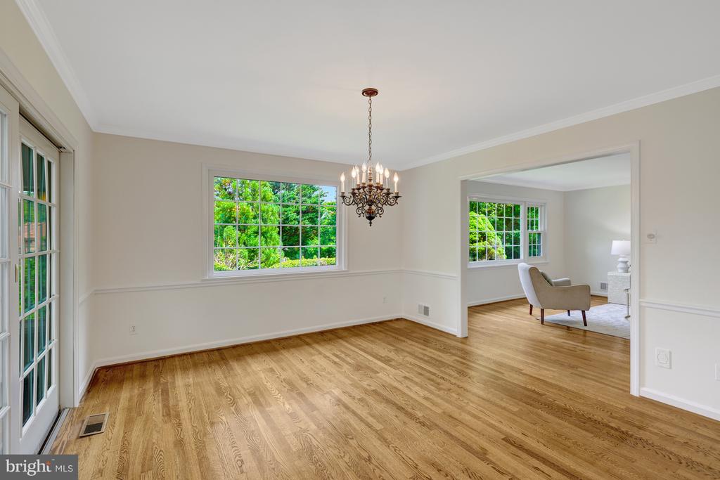 1013 WILHELM DRIVE