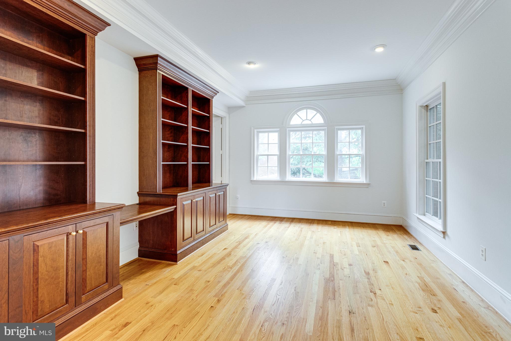 1445 HARVEST CROSSING DRIVE