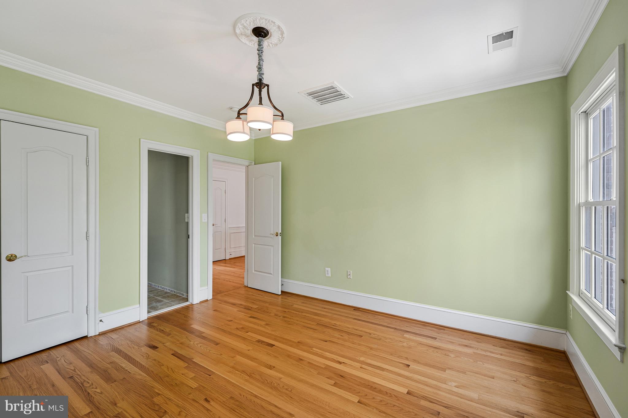 1445 HARVEST CROSSING DRIVE