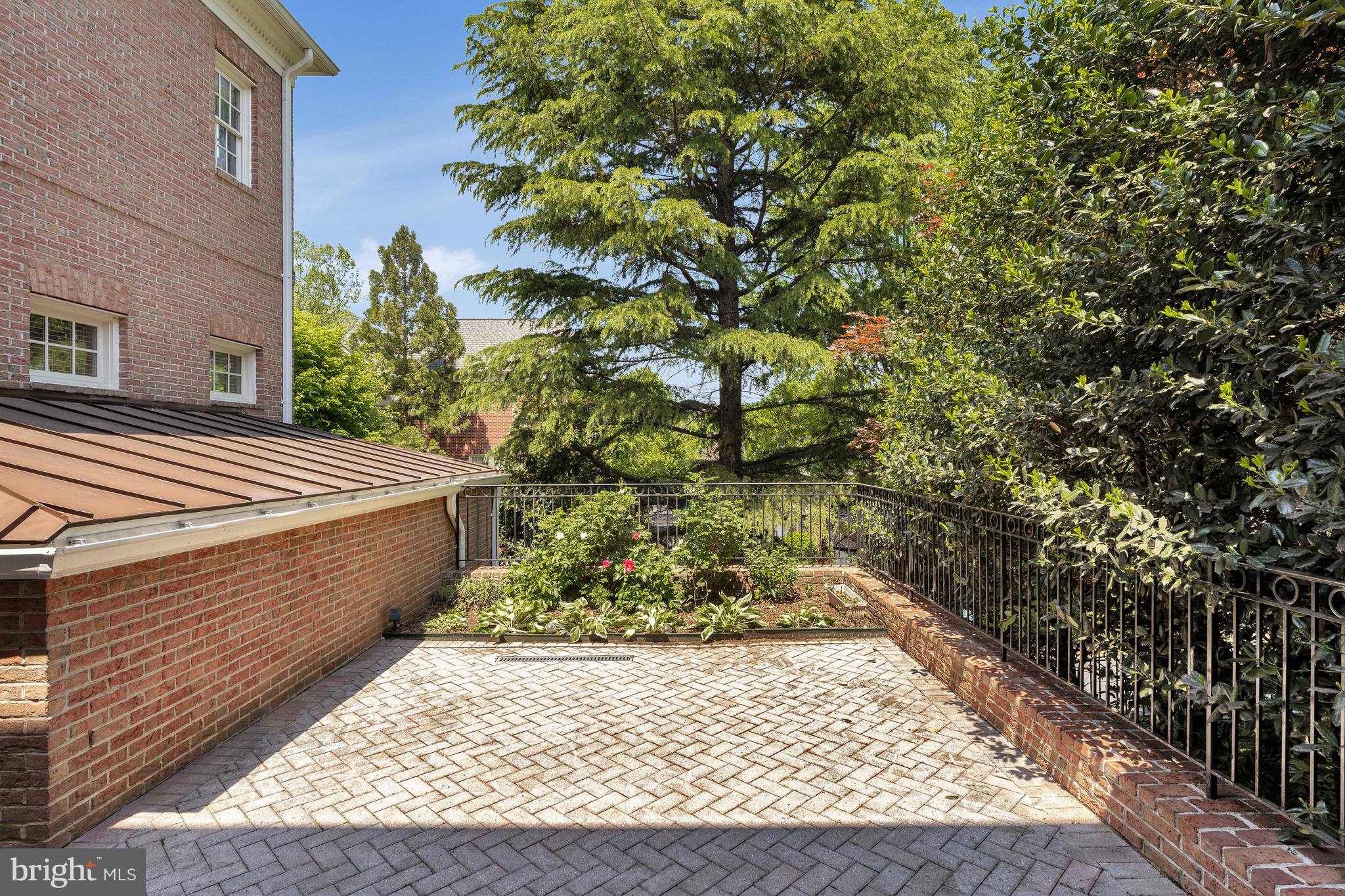 1445 HARVEST CROSSING DRIVE