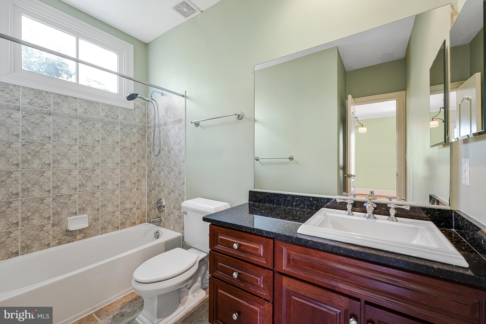 1445 HARVEST CROSSING DRIVE