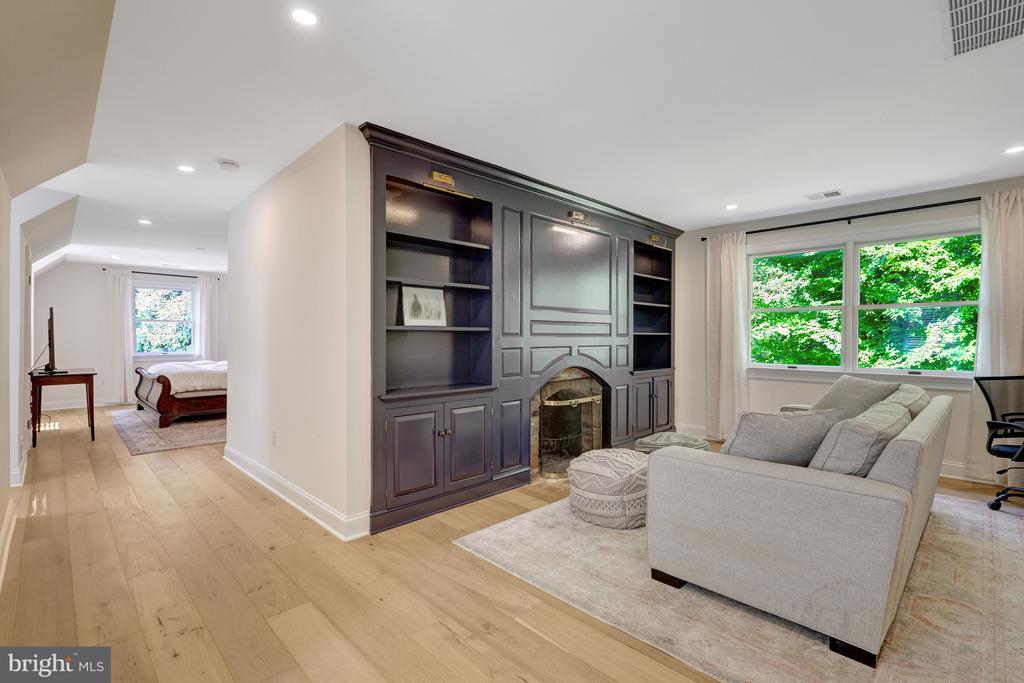 218 WALKER ROAD