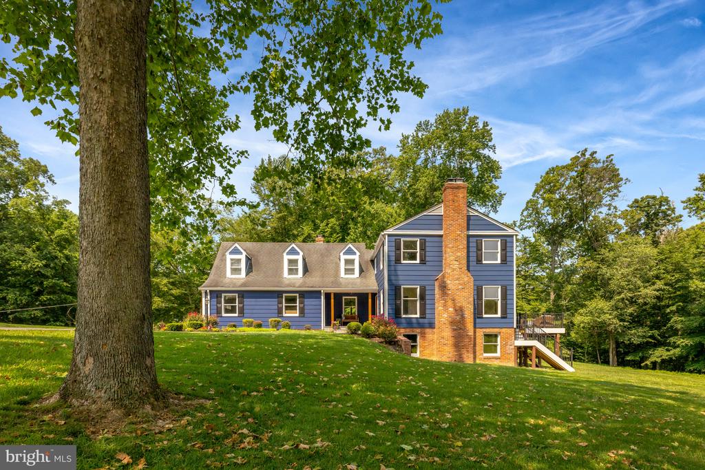 218 WALKER ROAD