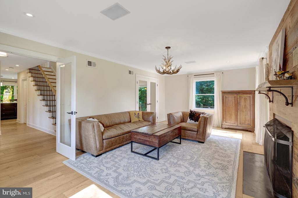 218 WALKER ROAD