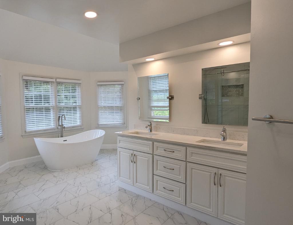 9706 MIDDLETON RIDGE ROAD