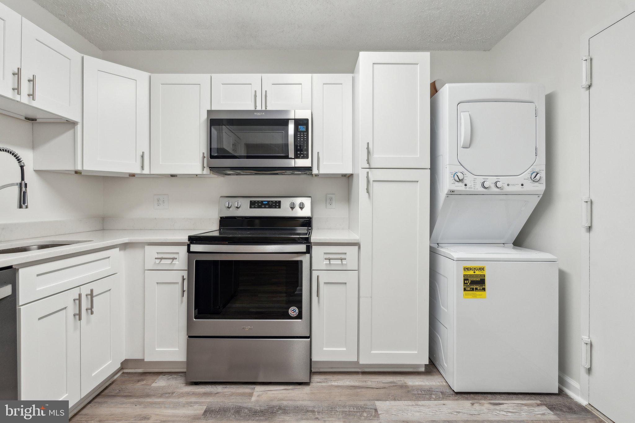 1800 OLD MEADOW ROAD 115