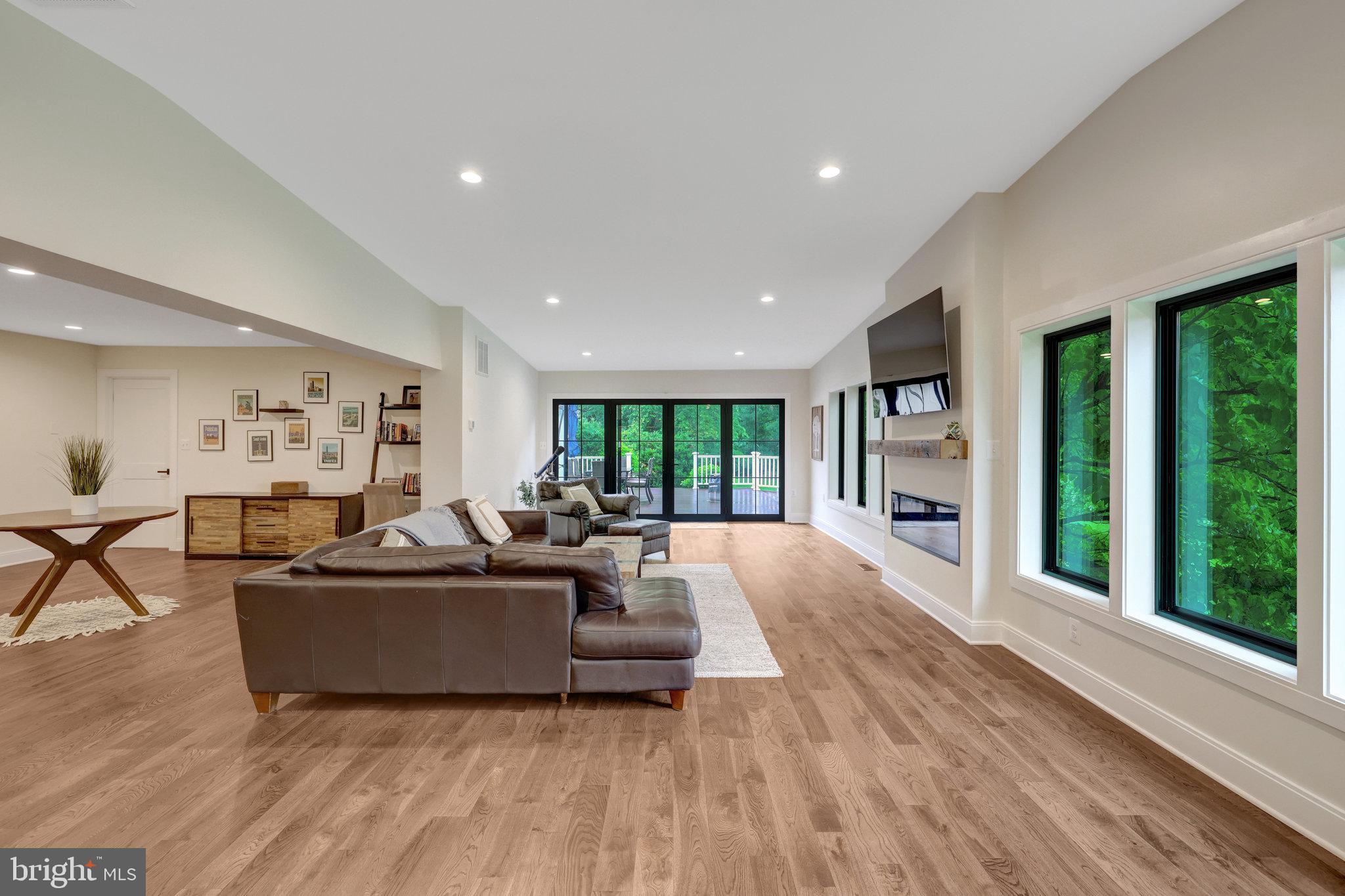 10904 BELGRAVIA COURT