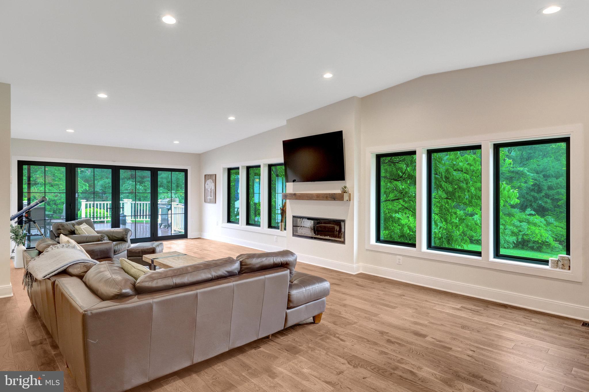 10904 BELGRAVIA COURT