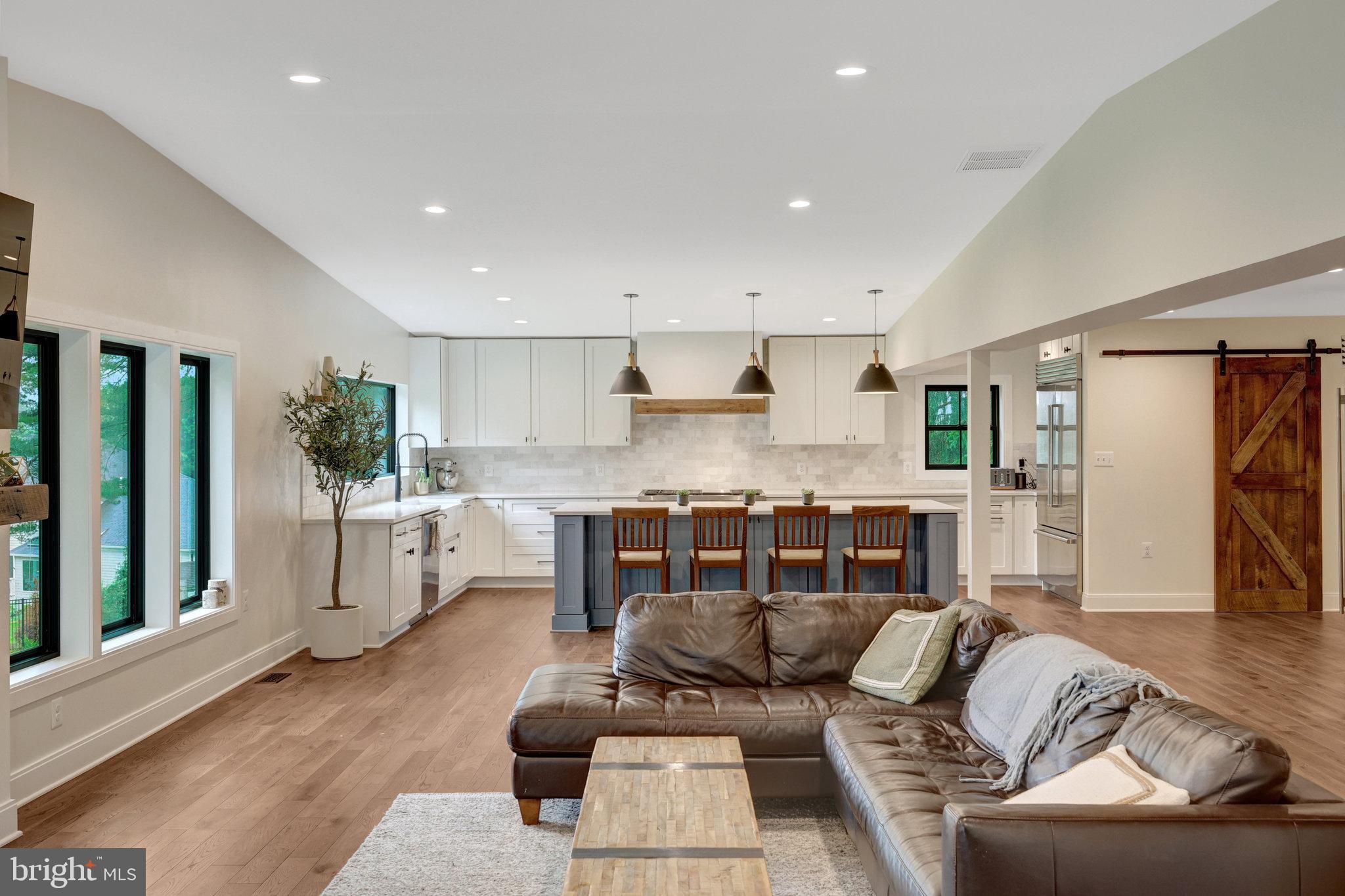 10904 BELGRAVIA COURT