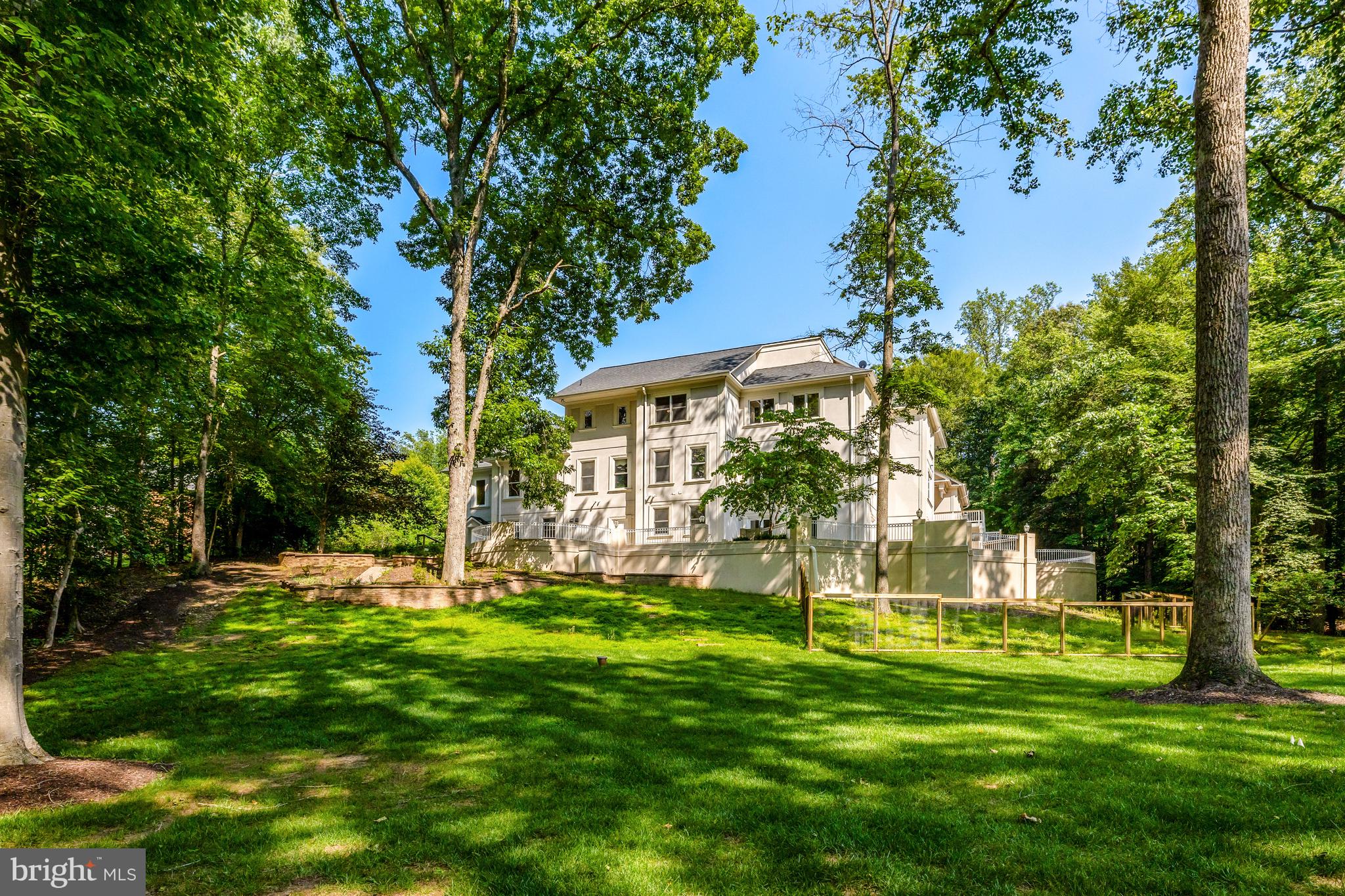 180 RIVER PARK DRIVE