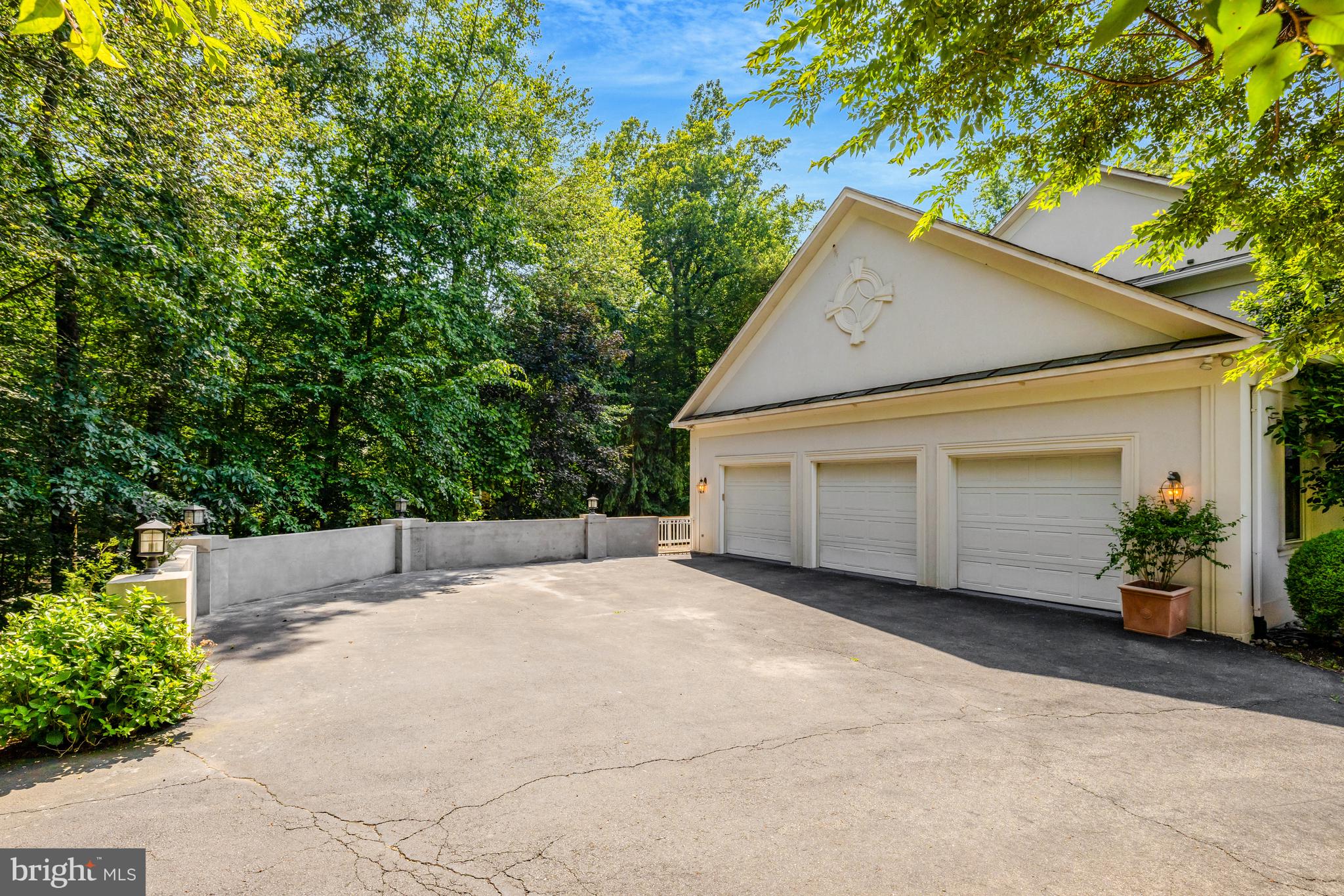 180 RIVER PARK DRIVE