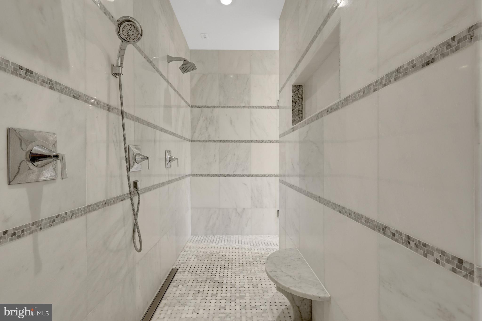 10910 SHALLOW CREEK DRIVE