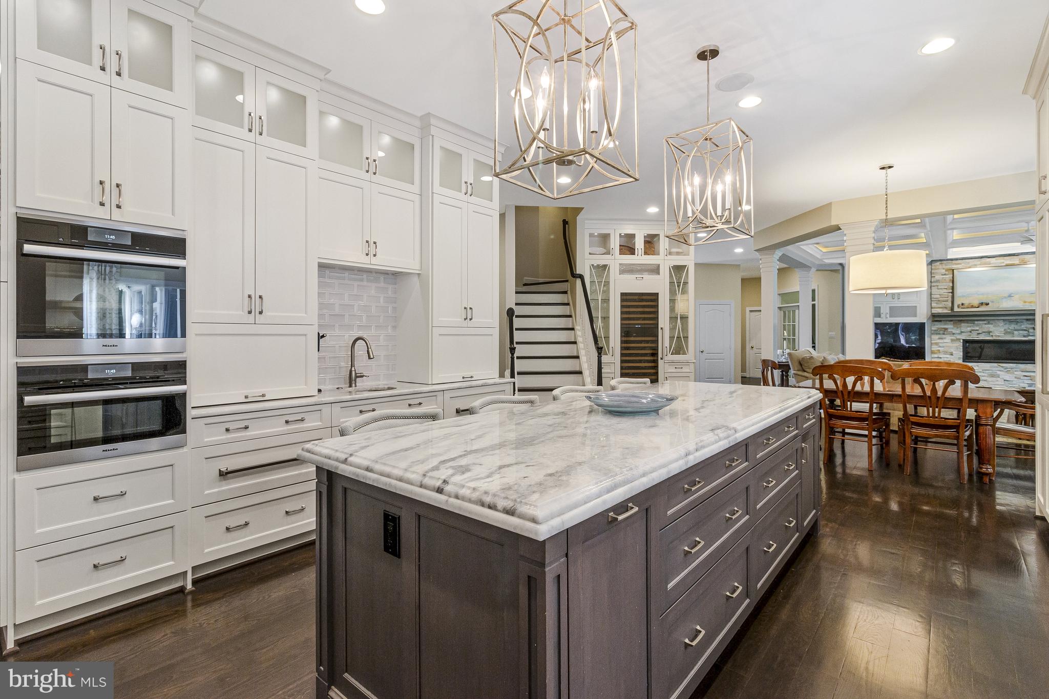 10910 SHALLOW CREEK DRIVE