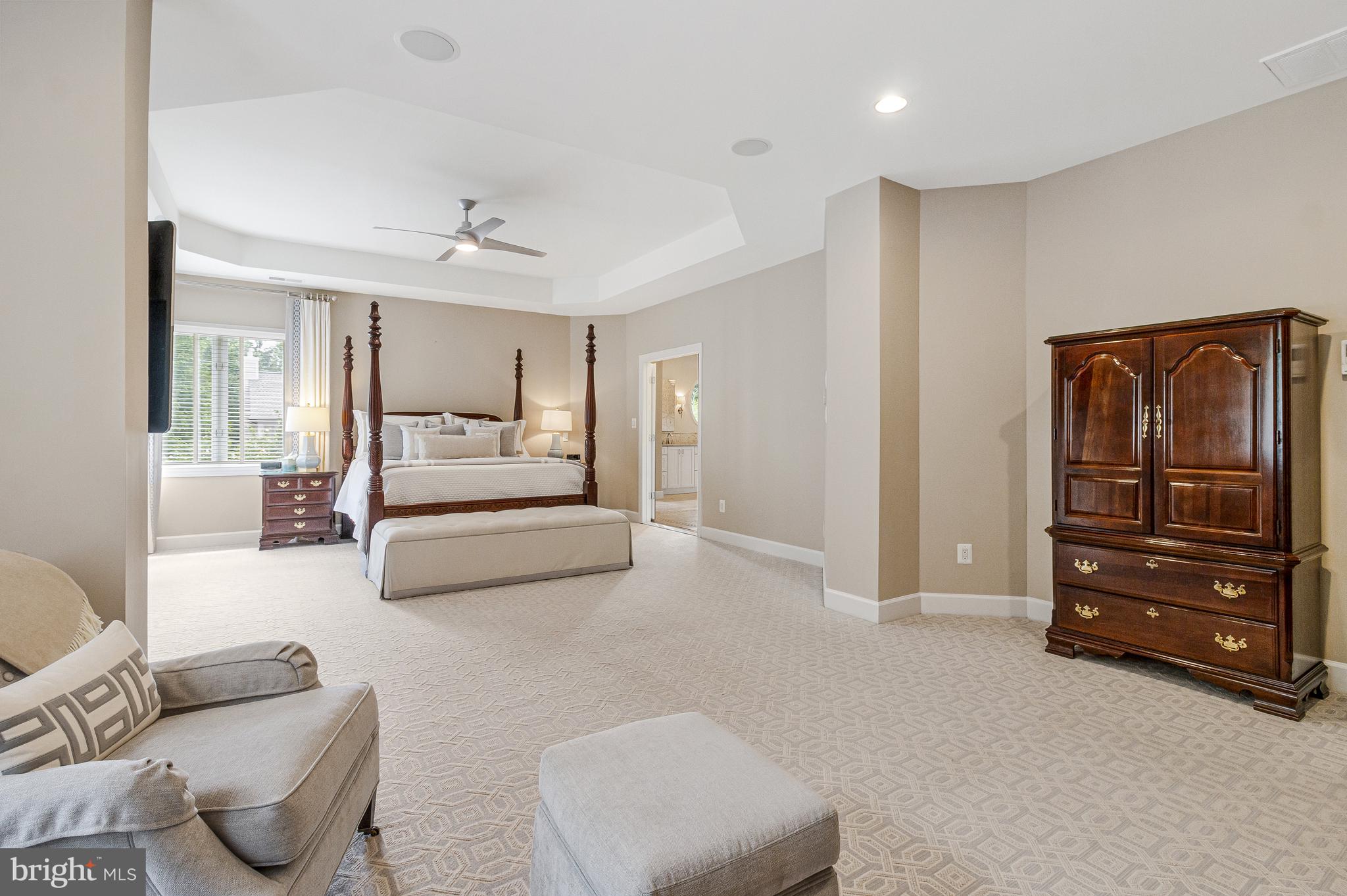 10910 SHALLOW CREEK DRIVE