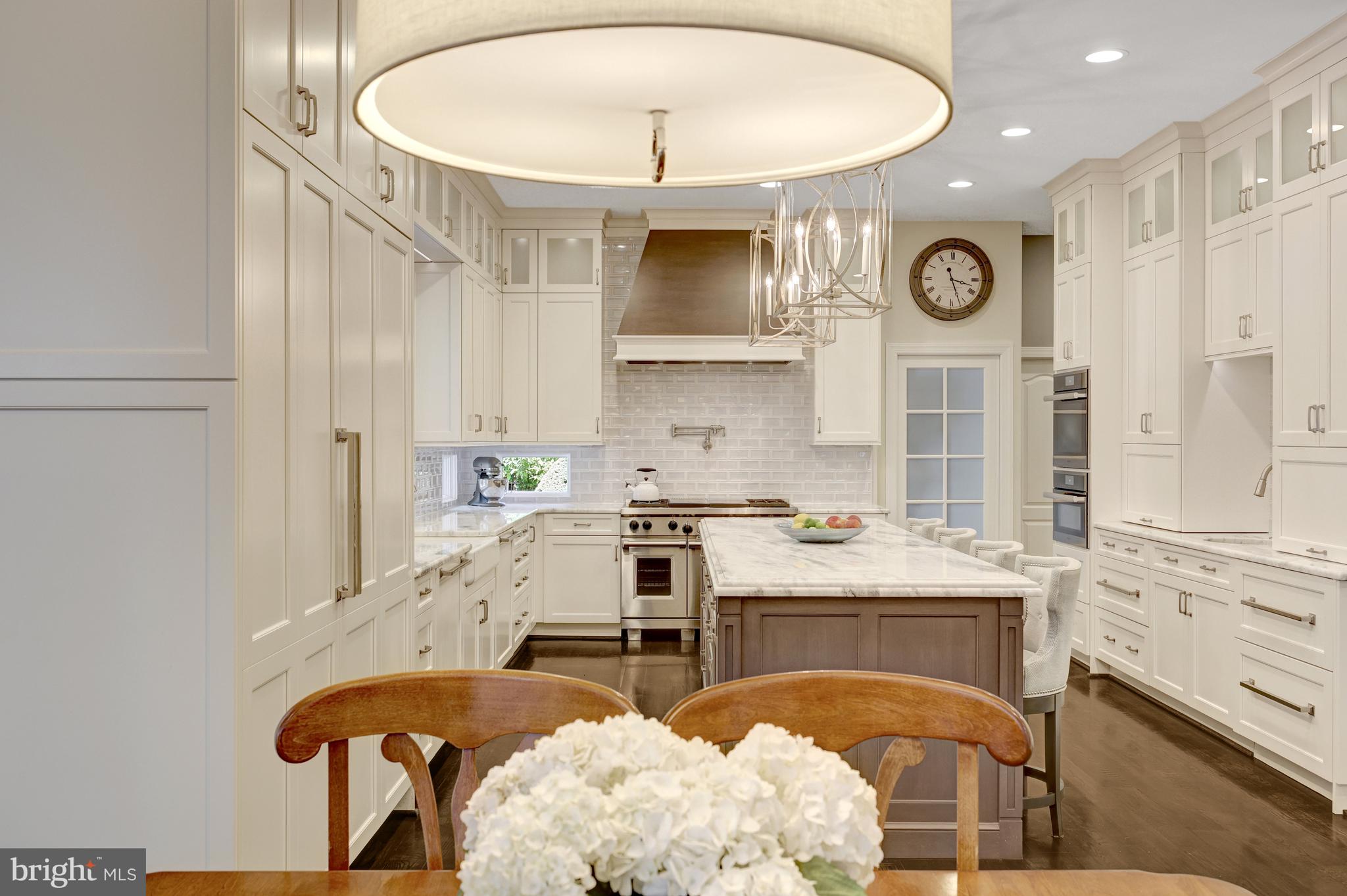 10910 SHALLOW CREEK DRIVE