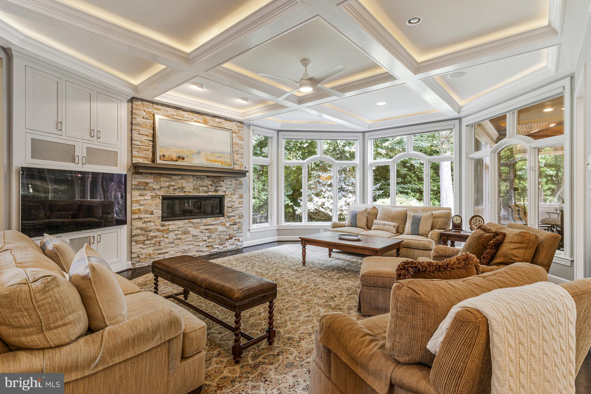 10910 SHALLOW CREEK DRIVE