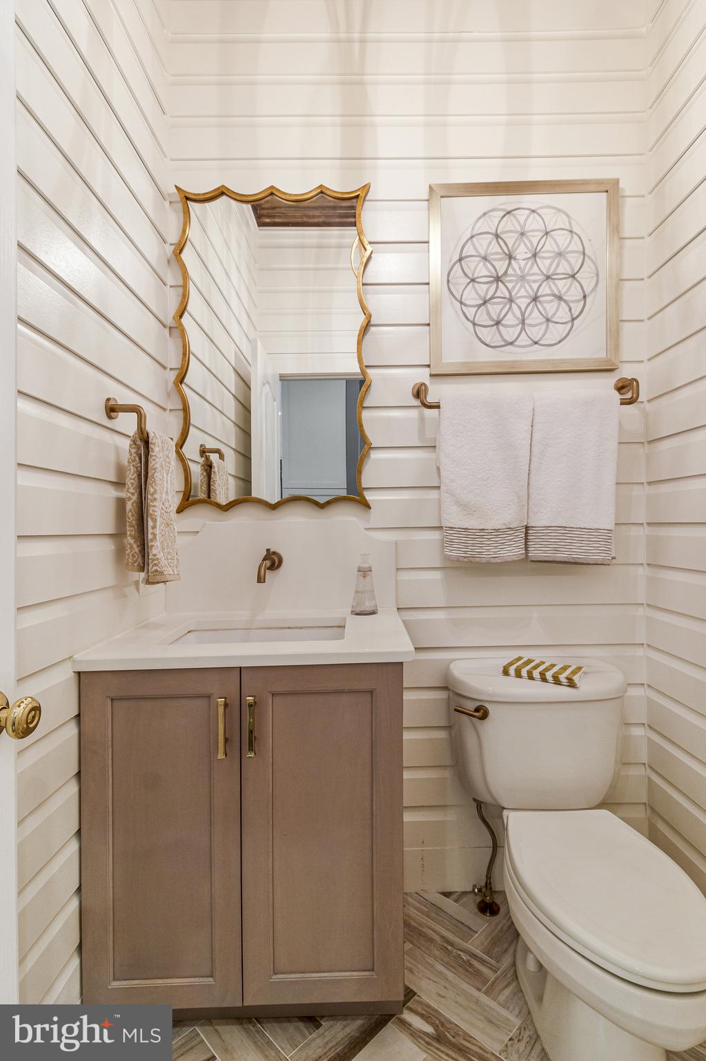 10910 SHALLOW CREEK DRIVE