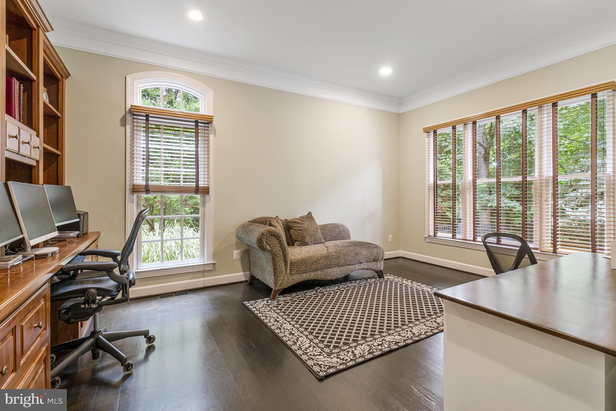 10910 SHALLOW CREEK DRIVE