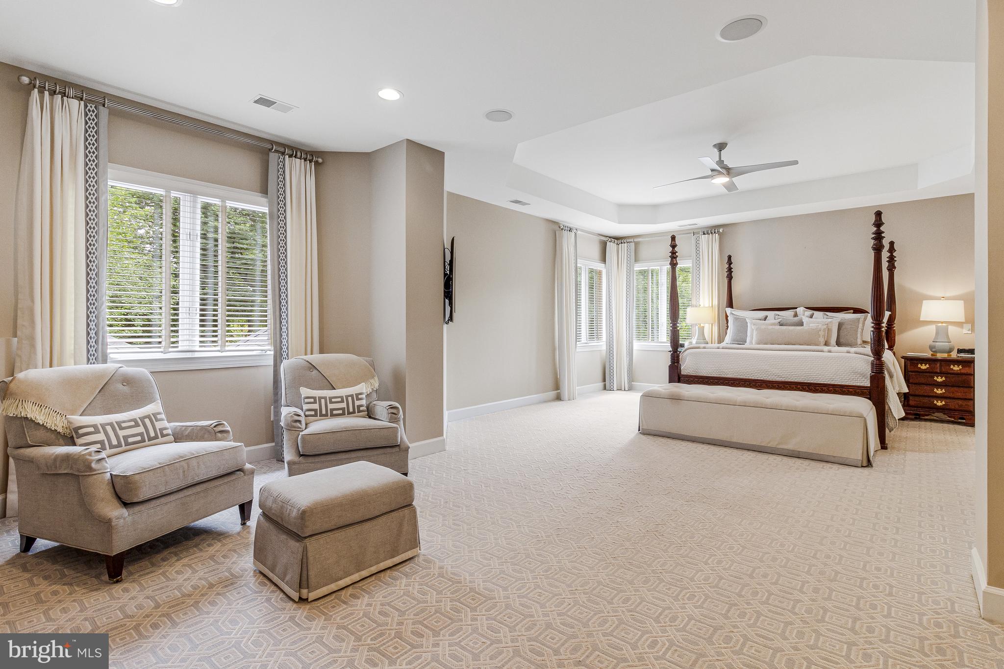 10910 SHALLOW CREEK DRIVE