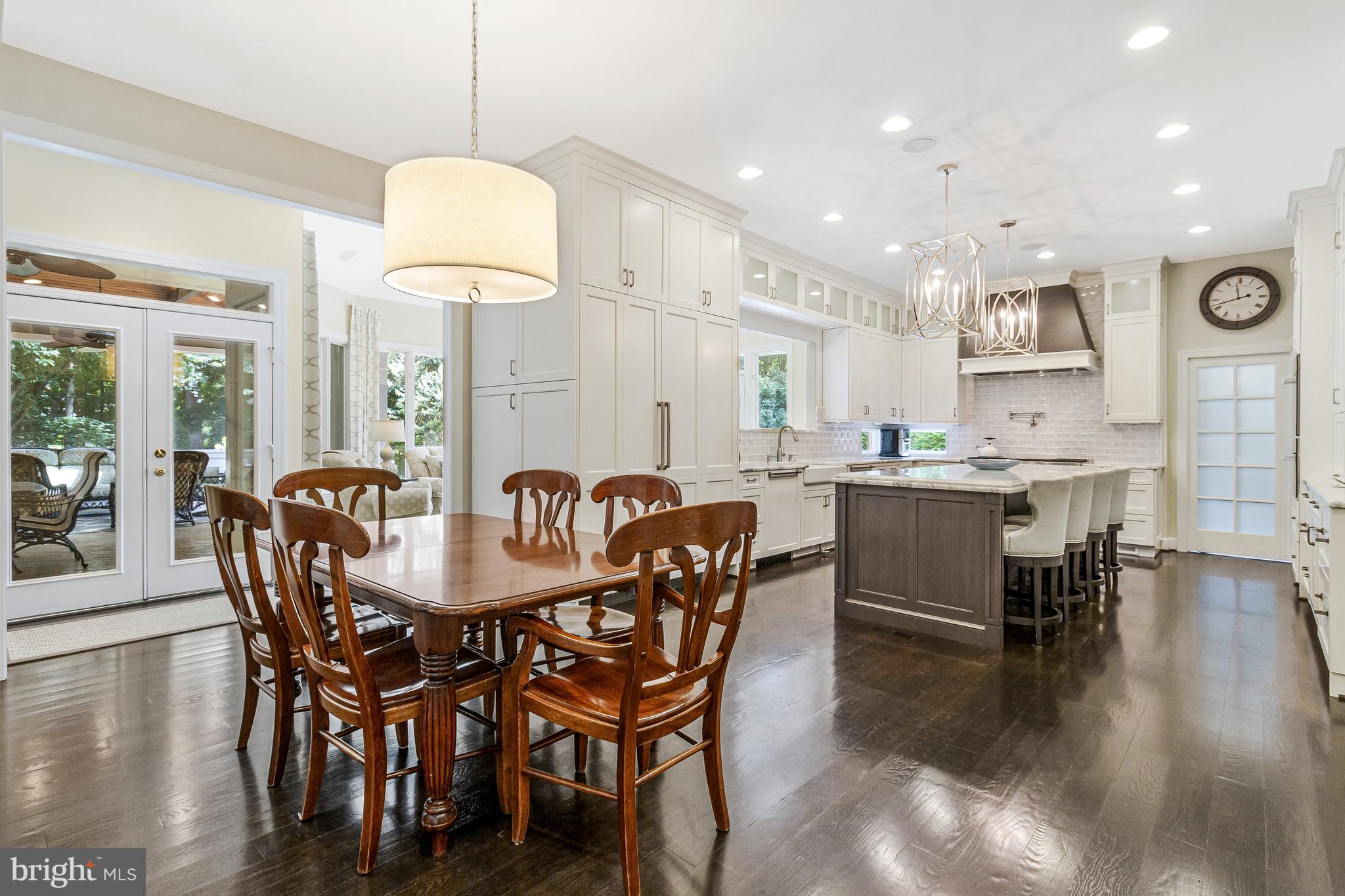 10910 SHALLOW CREEK DRIVE