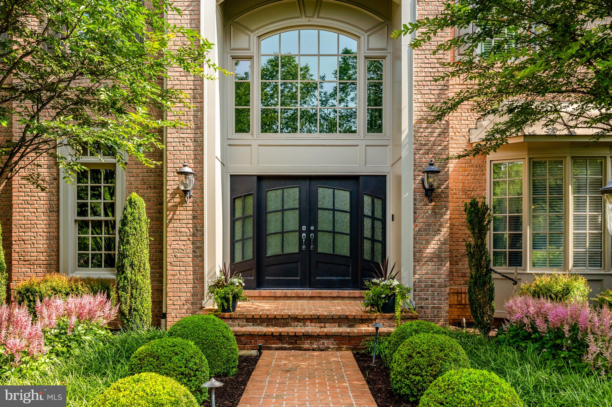 10910 SHALLOW CREEK DRIVE