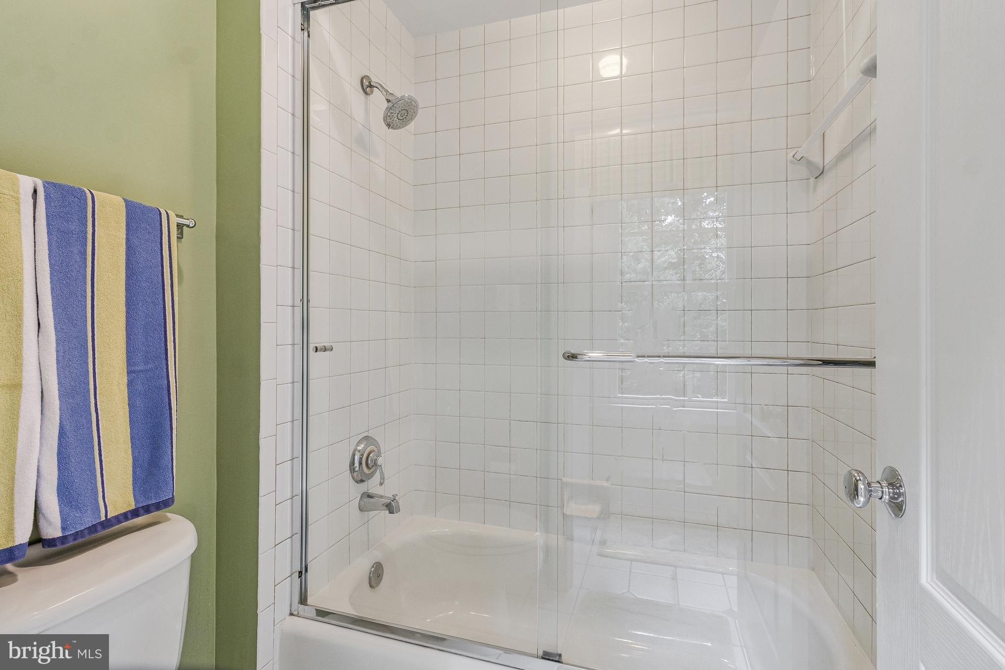 10910 SHALLOW CREEK DRIVE