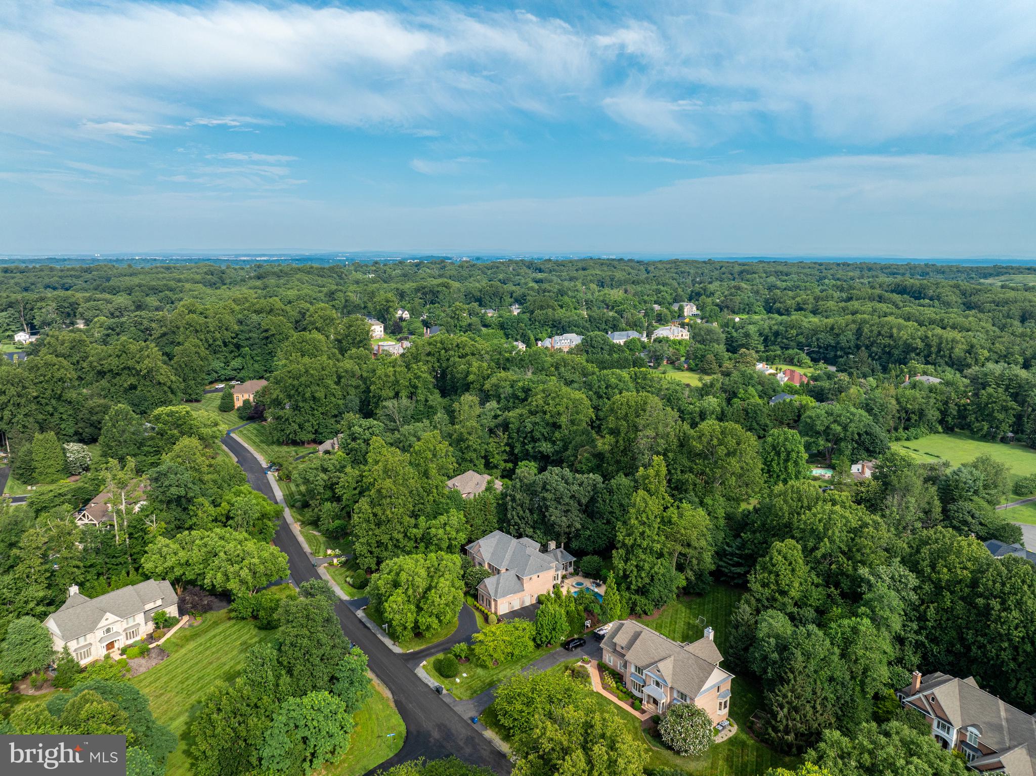 10910 SHALLOW CREEK DRIVE