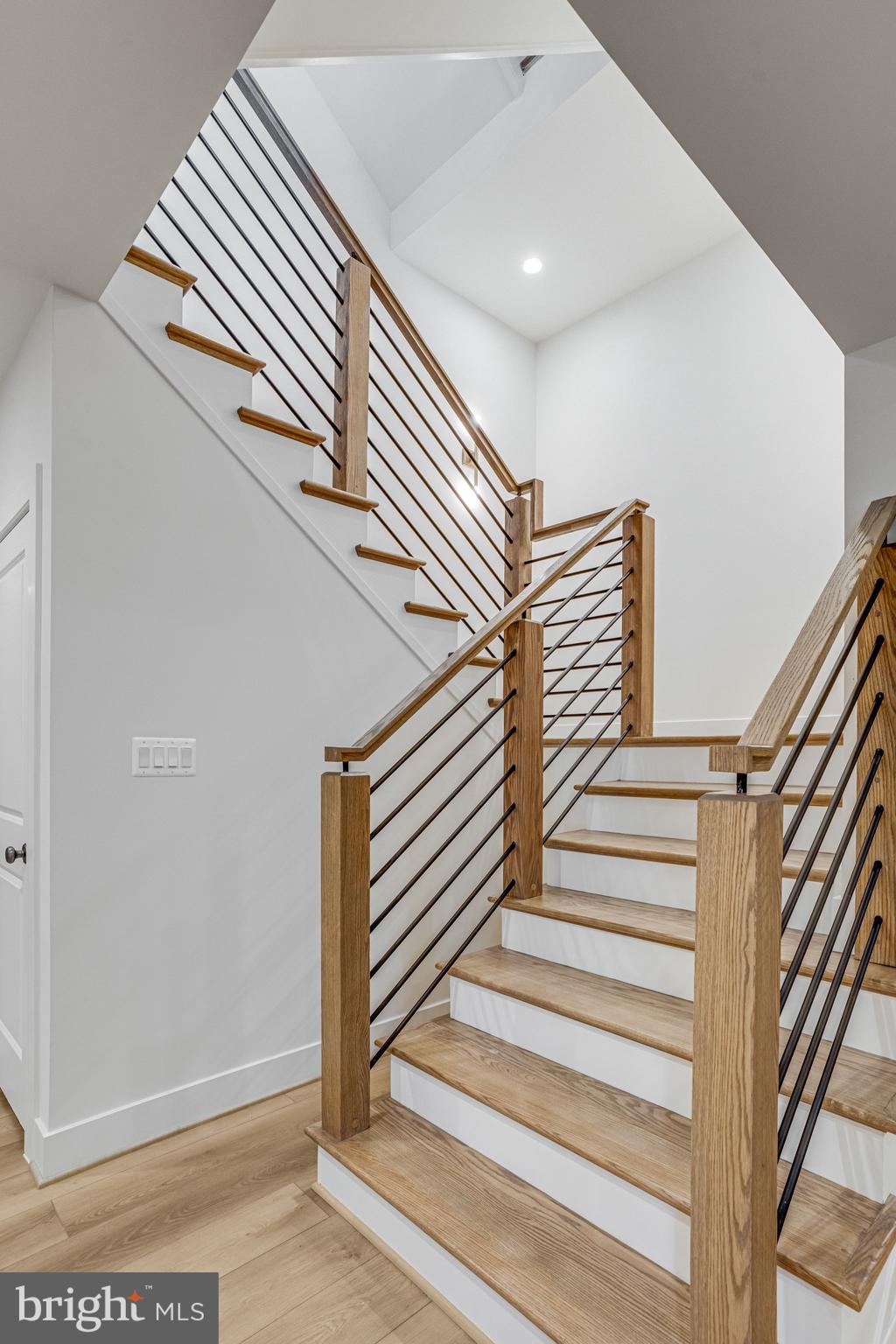 1002 SPRINGVALE ROAD