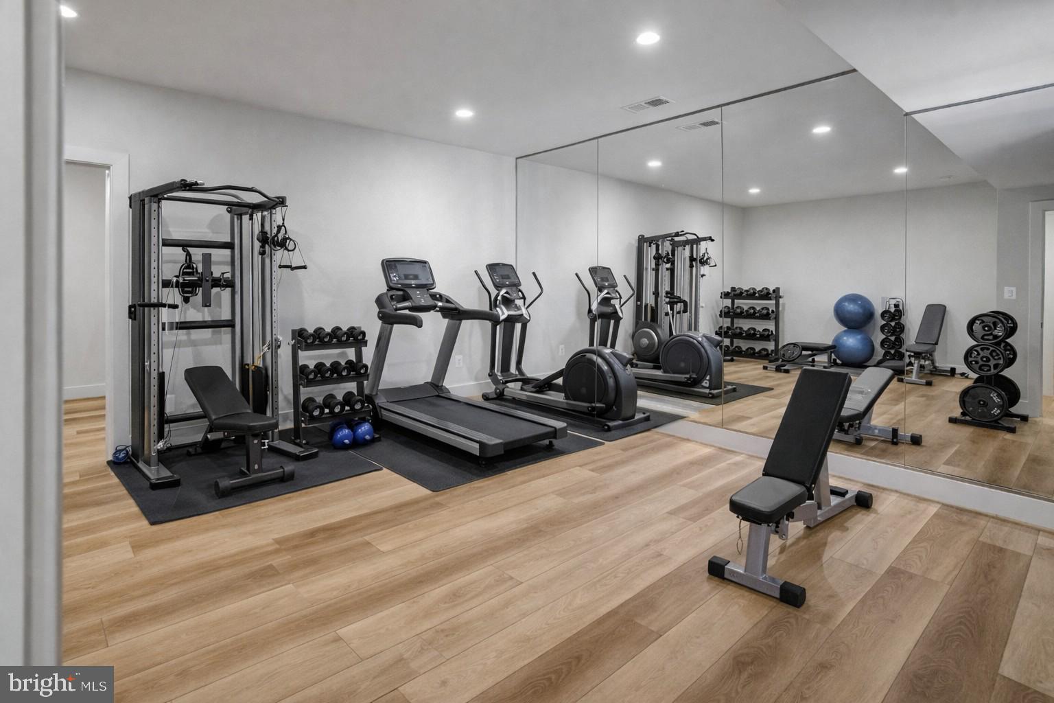 1002 SPRINGVALE ROAD