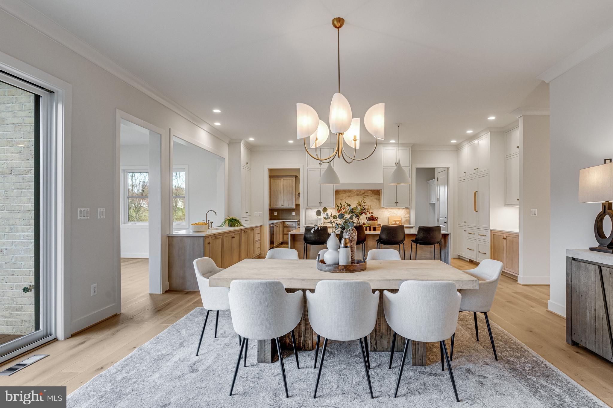 1002 SPRINGVALE ROAD