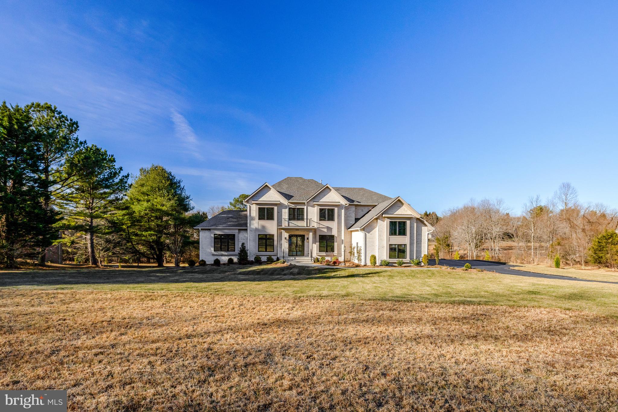 1002 SPRINGVALE ROAD