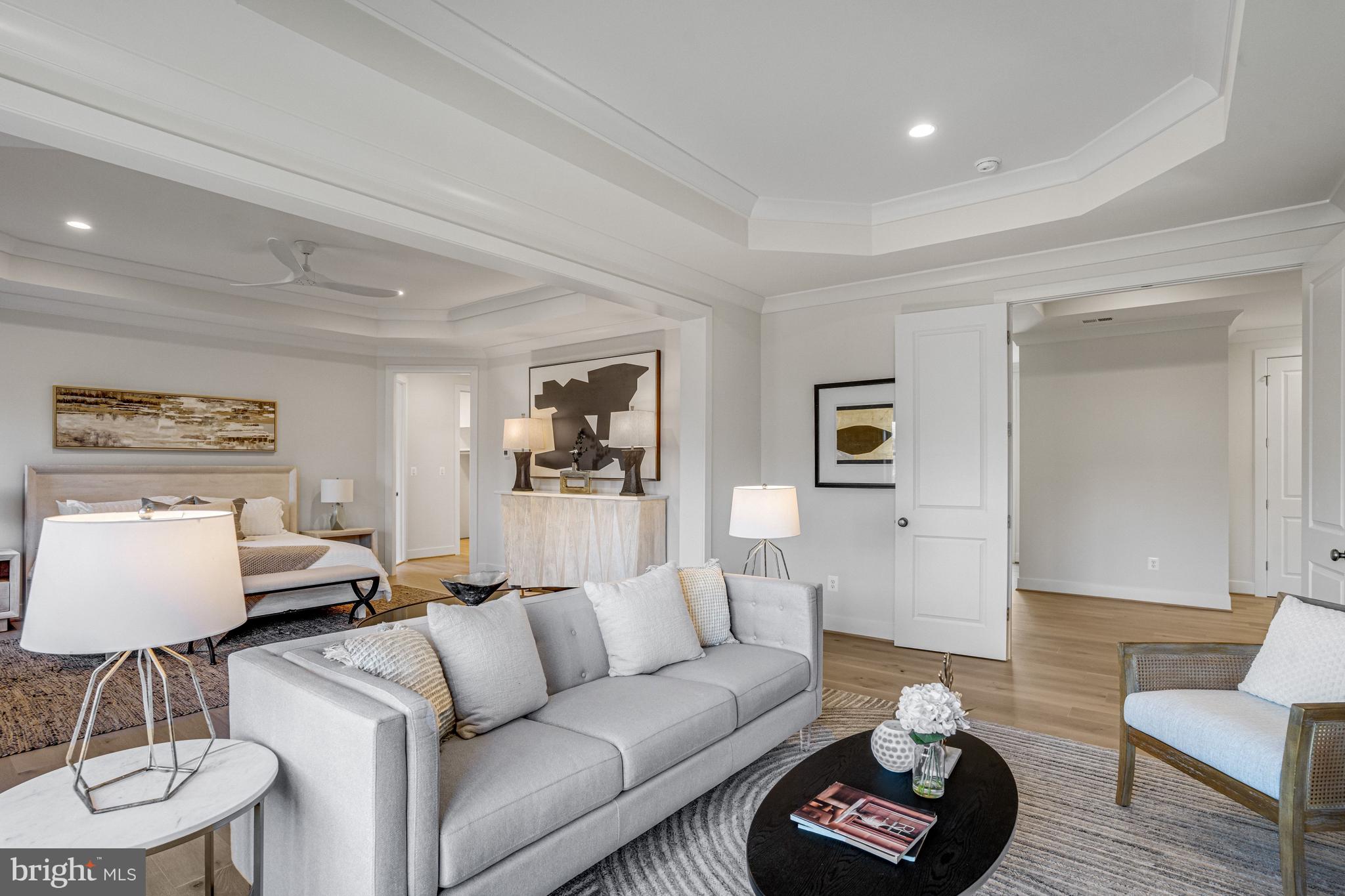 1002 SPRINGVALE ROAD