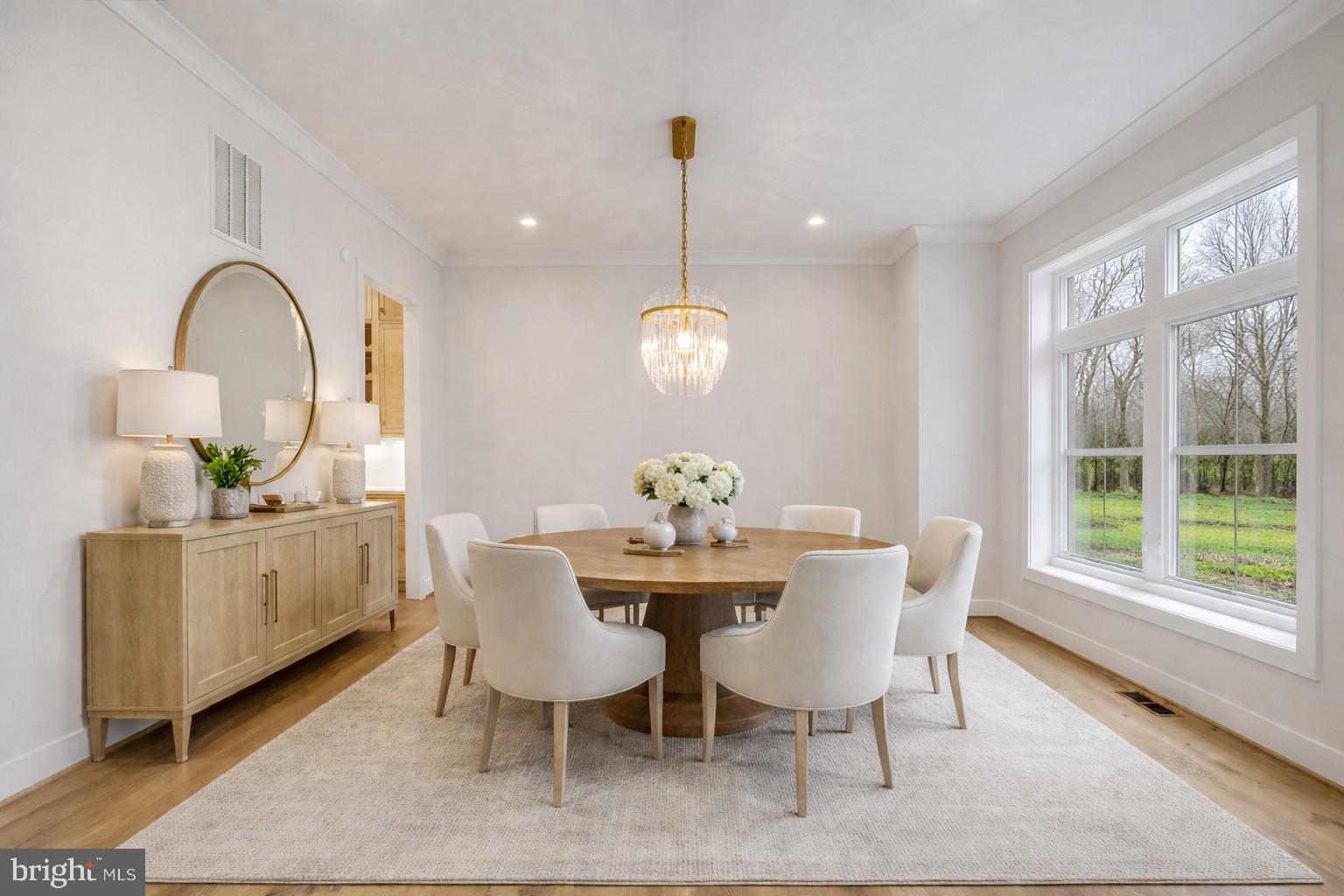 1002 SPRINGVALE ROAD