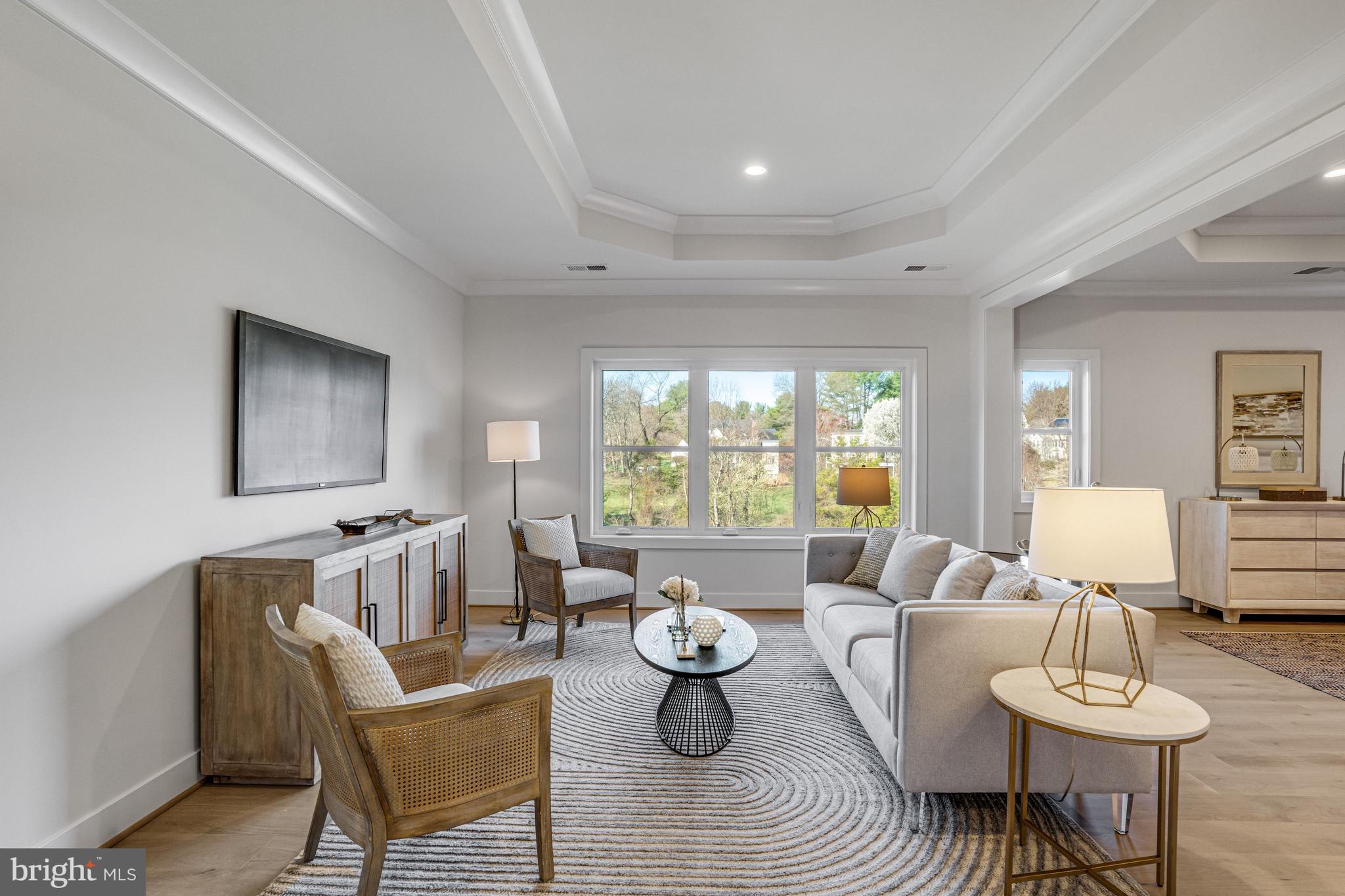 1002 SPRINGVALE ROAD