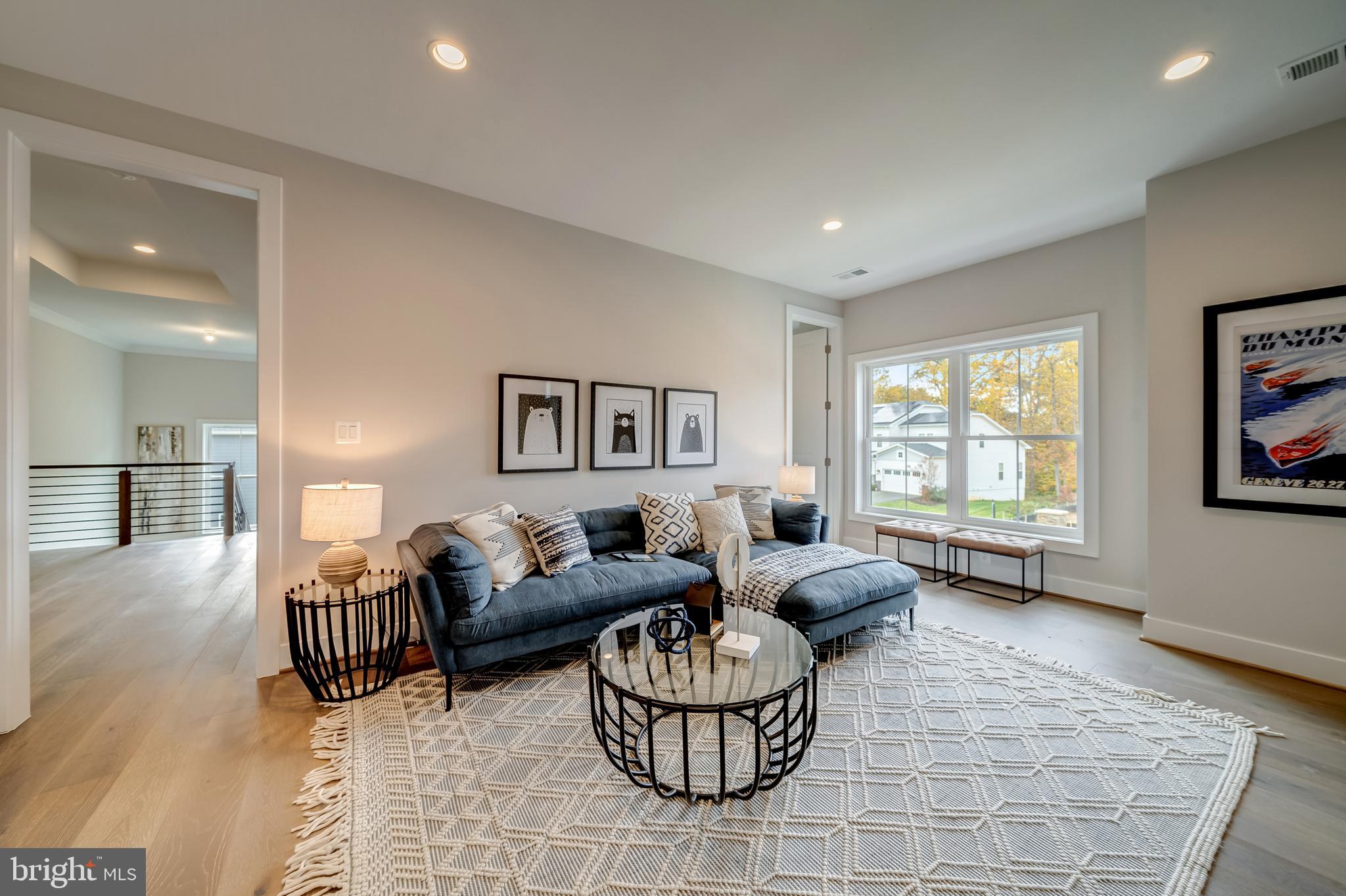 1002 SPRINGVALE ROAD