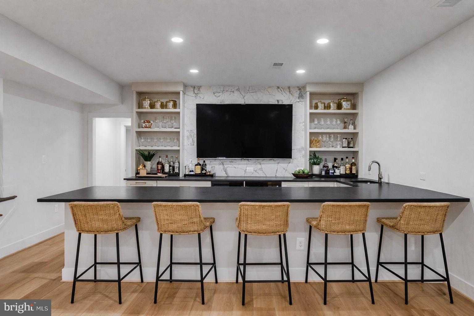 1002 SPRINGVALE ROAD