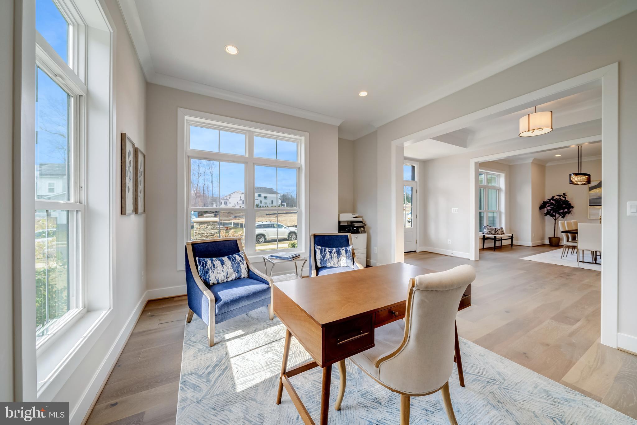 1002 SPRINGVALE ROAD