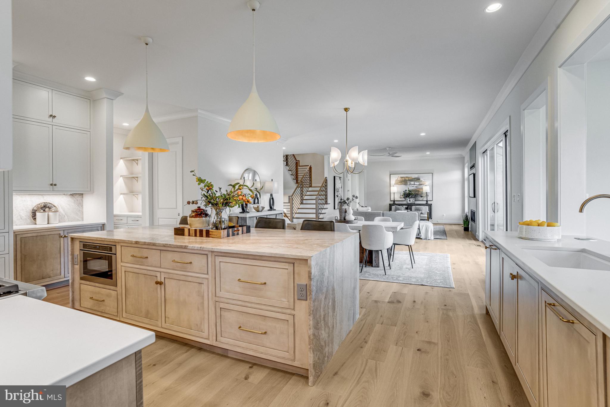 1002 SPRINGVALE ROAD