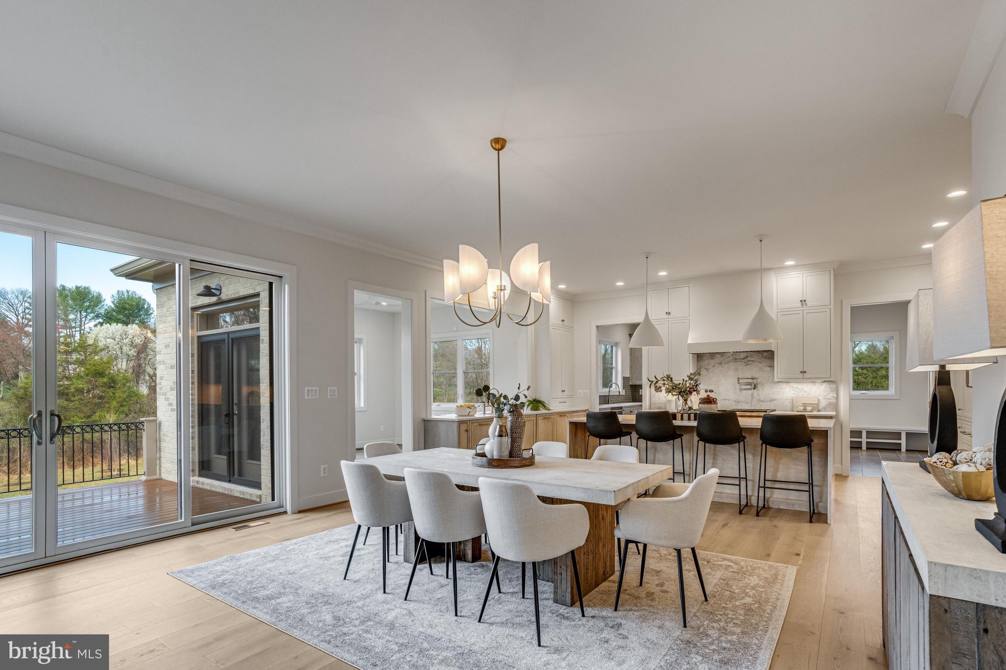 1002 SPRINGVALE ROAD