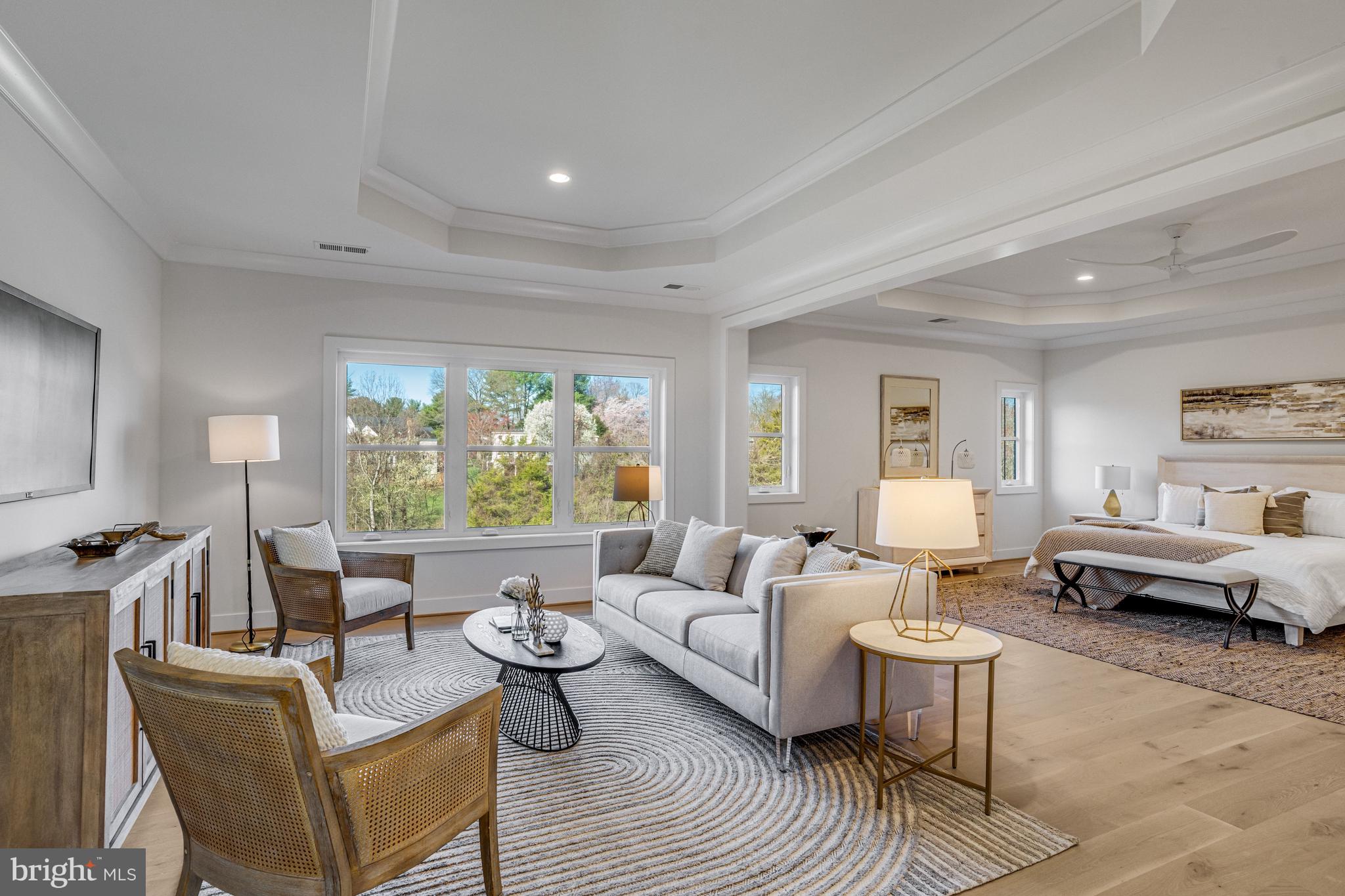 1002 SPRINGVALE ROAD