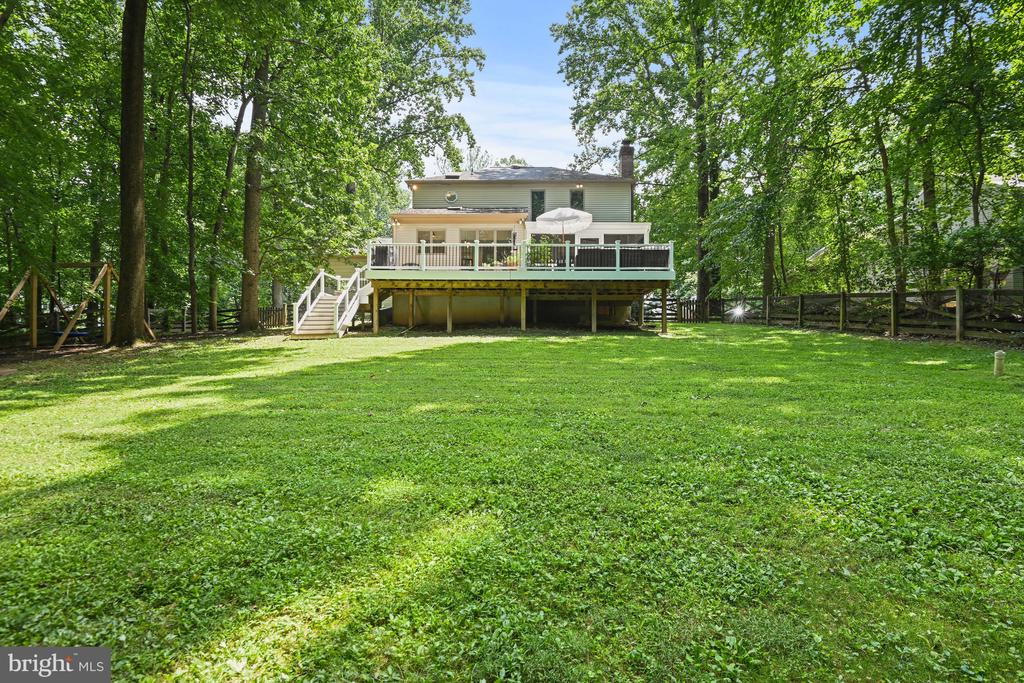 1092 LORAN COURT
