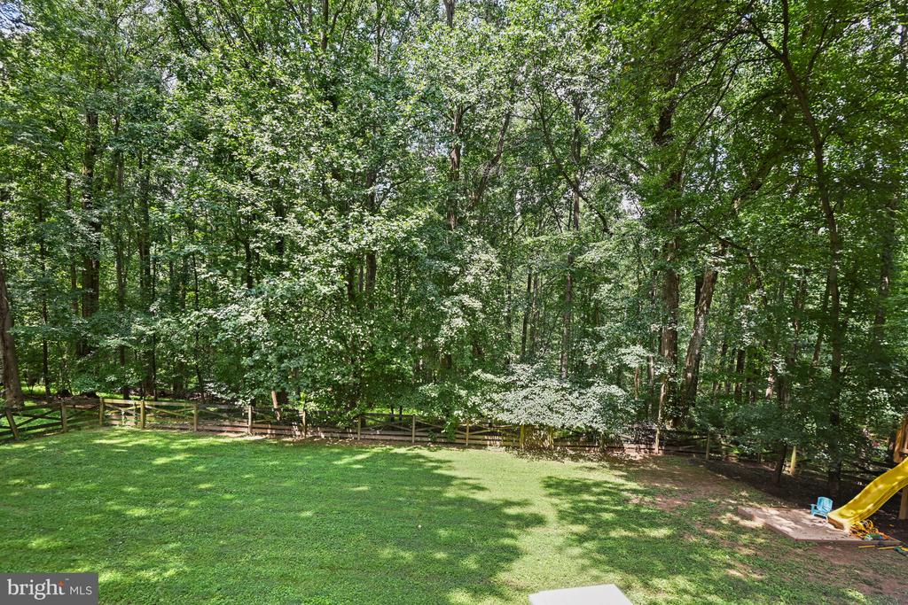 1092 LORAN COURT