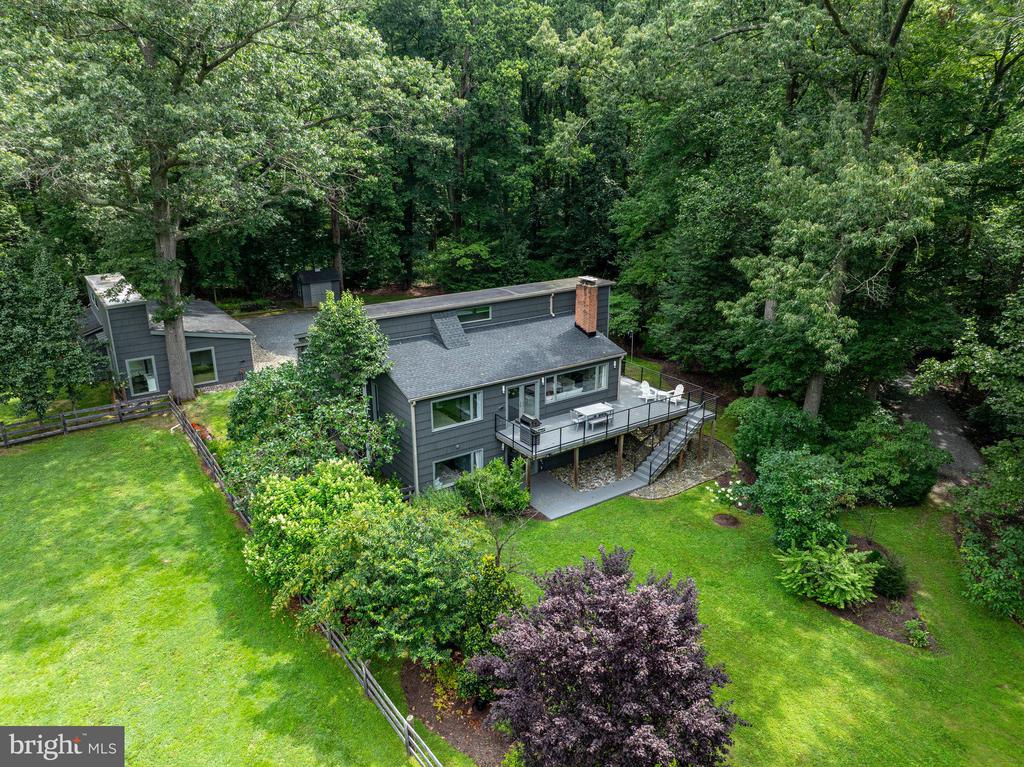 718 SPRINGVALE ROAD