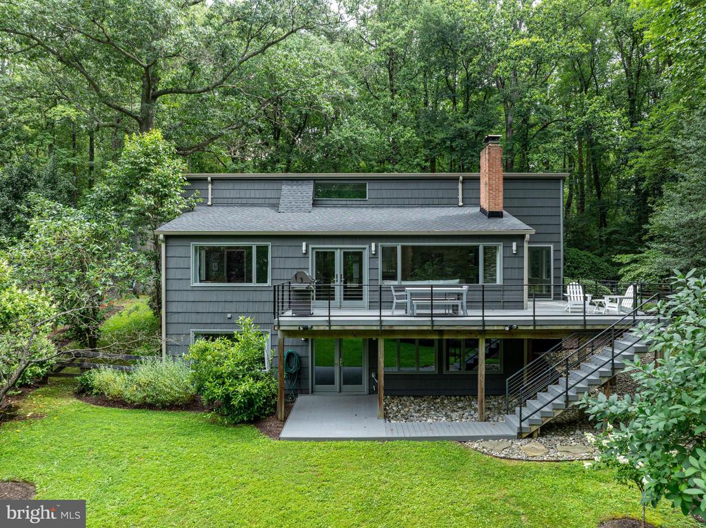 718 SPRINGVALE ROAD