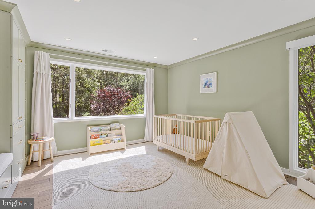 718 SPRINGVALE ROAD
